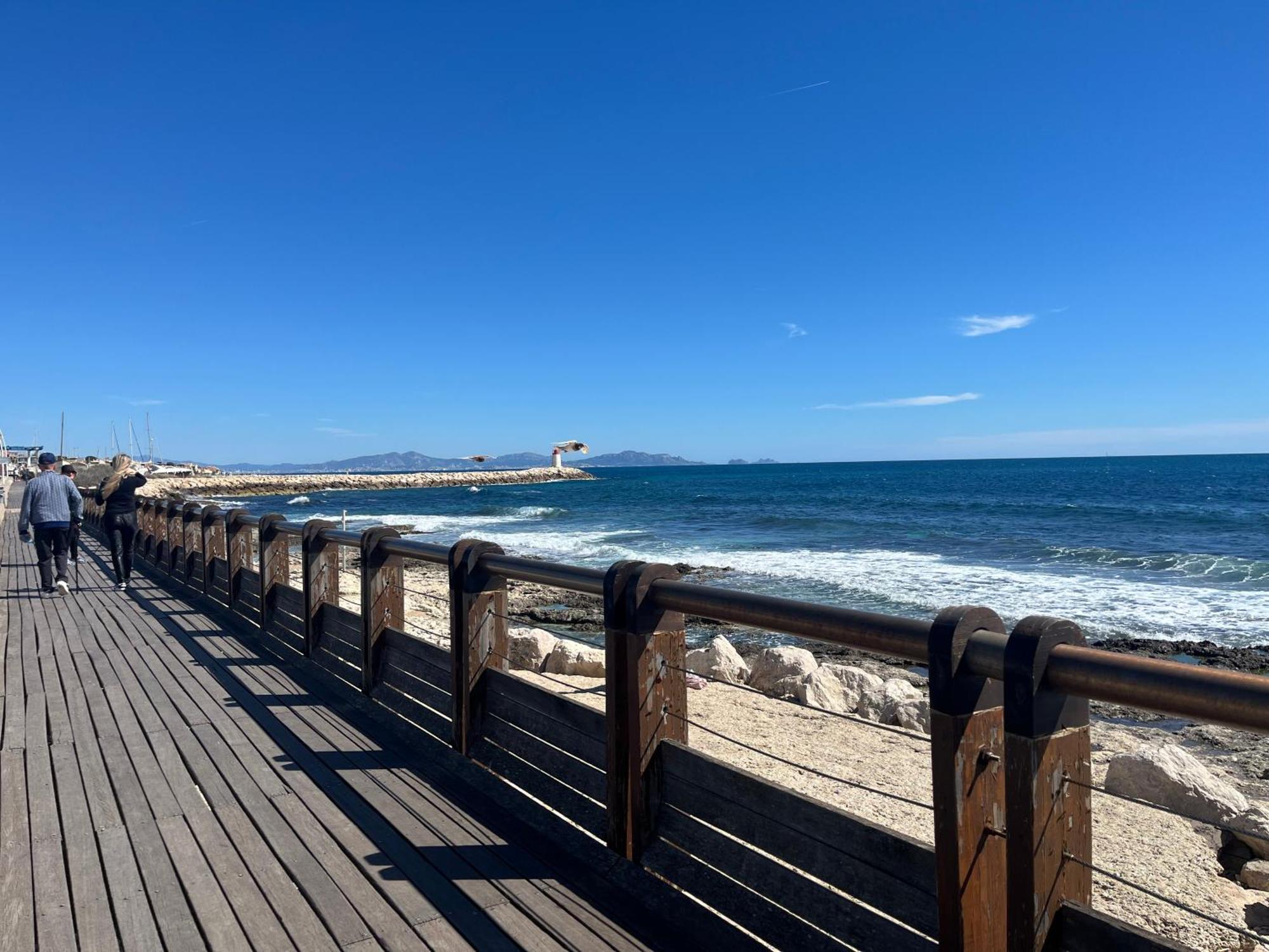 Studio Lumineux, Avec Vue Mer - Conciergerie Regnier - Apartment Sausset-les-Pins Bagian luar foto